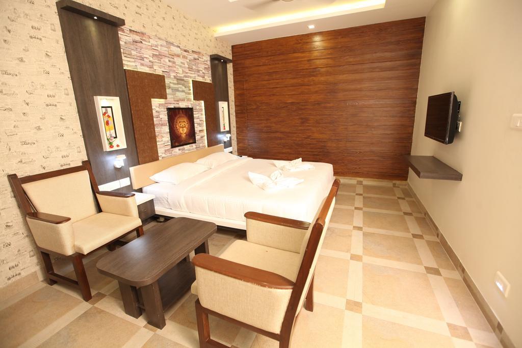 Mmr Gardens Hotel Мадурай Екстериор снимка